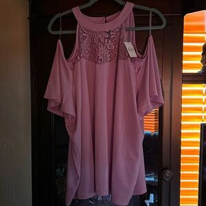 Women’s Blouse 22w-24W